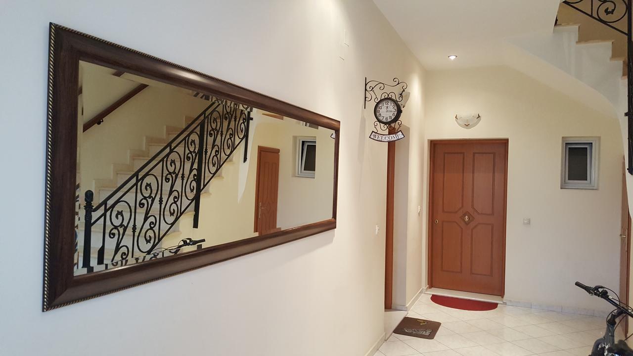 Maki'S Residence อาร์กอสโตลี ภายนอก รูปภาพ