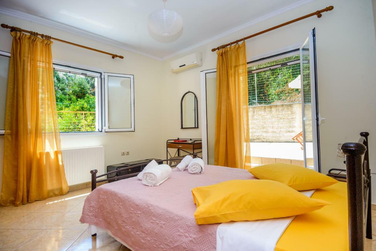Maki'S Residence อาร์กอสโตลี ภายนอก รูปภาพ